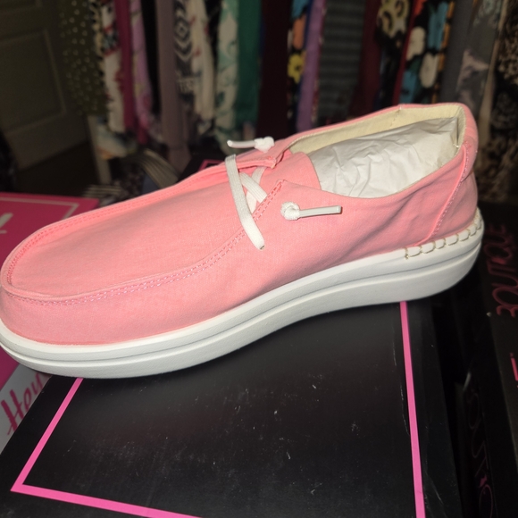 Corkys - Kayak II Neon Pink - Picture 3 of 3